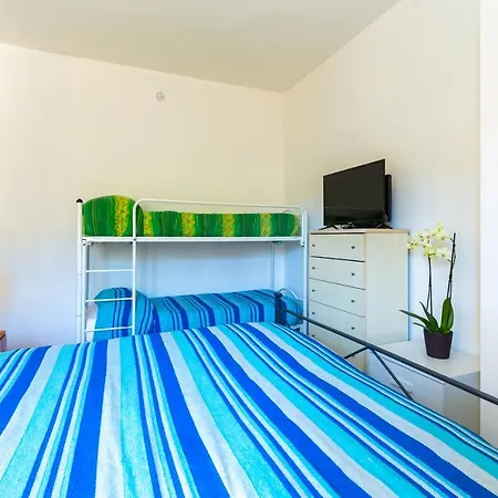 Relax Ad Ovest Apartman
